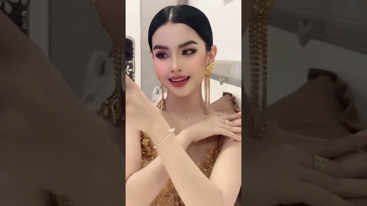 Cute Girl sexy Dance nice S044 