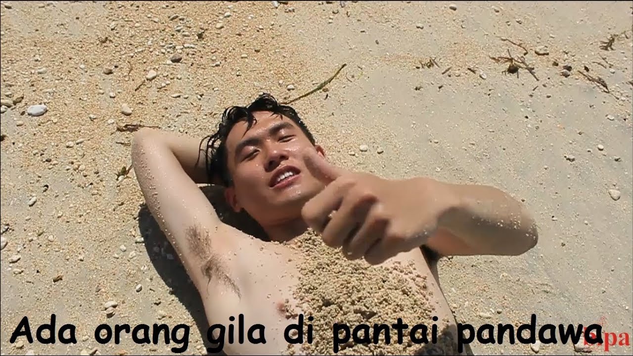 Ada Orang Gila Di Pantai Pandawa YouTube