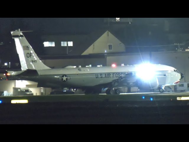 RC135U CombatSent YOKOTA AirBase Tokyo 横田基地に着陸 コンバット