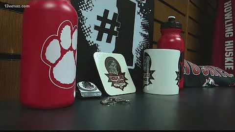 Howard High School opens student-run 'Howling Husk...