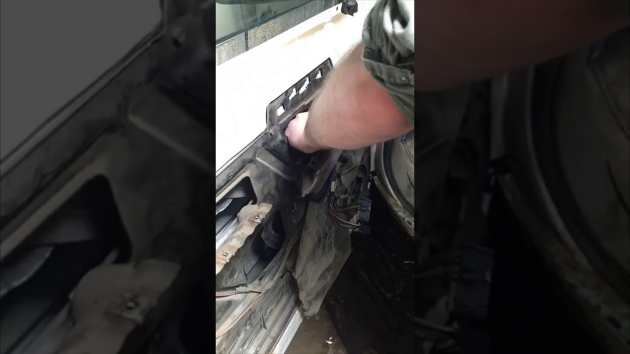 Replacing the Door Handle on a 97 Chevy Silverado 1500 YouTube