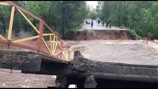 В Тынде и Тындинском округе Приамурья ввели режим ЧС из-за ливней. В городе смыло 2 моста...