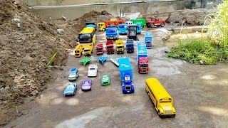 Membersihkan Mainan Mobil Crane, Truk Molen, mobil polisi, Tayo, Kereta Api, Mobil McQueen