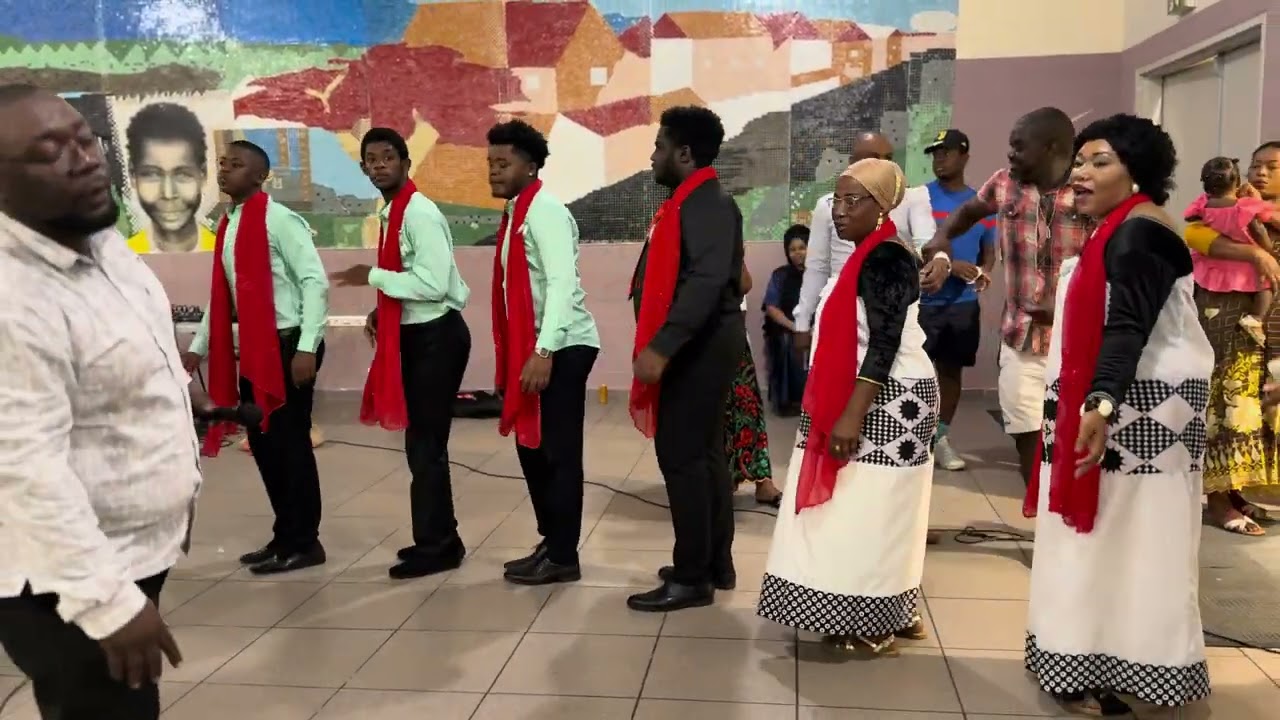 Ouvoimoja wa fayard à saint André salle la cressonnière