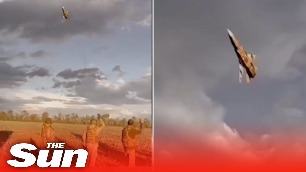 Ukraine jet flies over artillery after destroying ‘four Iranian drones’ #shorts