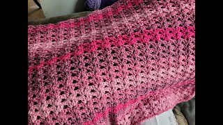 Easy One Row Repeat Crochet Blanket - Cluster V Stitch Beginner Friendly