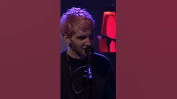 Thumbnail of LAYNE STALEY F***S UP AT MTV UNPLUGGED