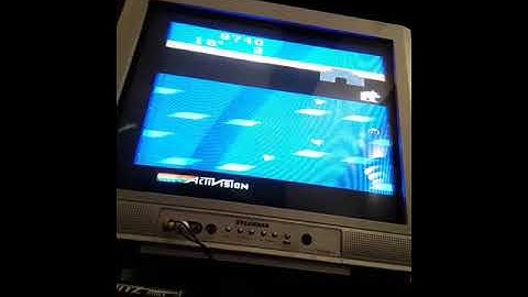 FROSTBITE for atari 2600. I forgot you can change the direction of the ice!