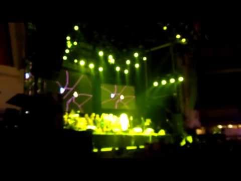 Bjork - Crystalline