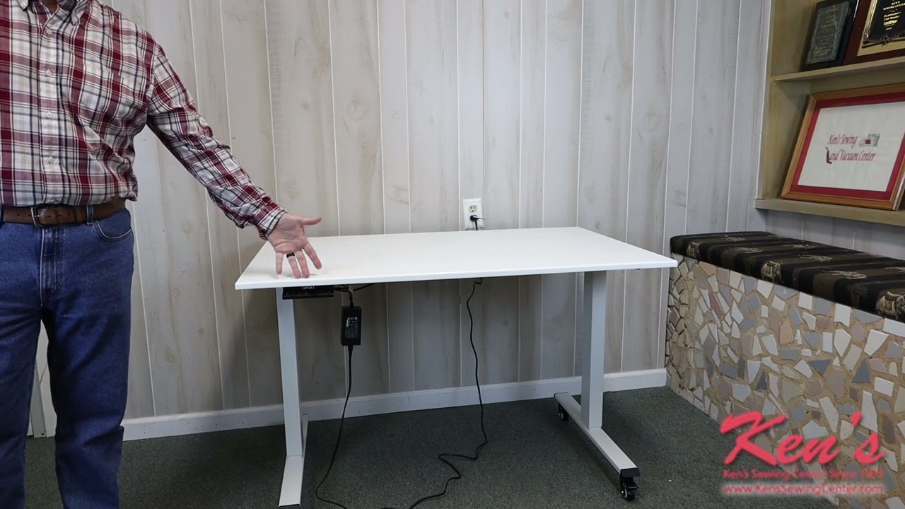 Classi Creations Adjustable Lift Quilting and Cutting Table Overview