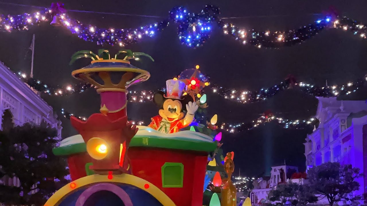 [BEST VIEW] NEW Nighttime Parade - Mickey’s Dazzling Christmas Parade | Disneyland Paris 2021