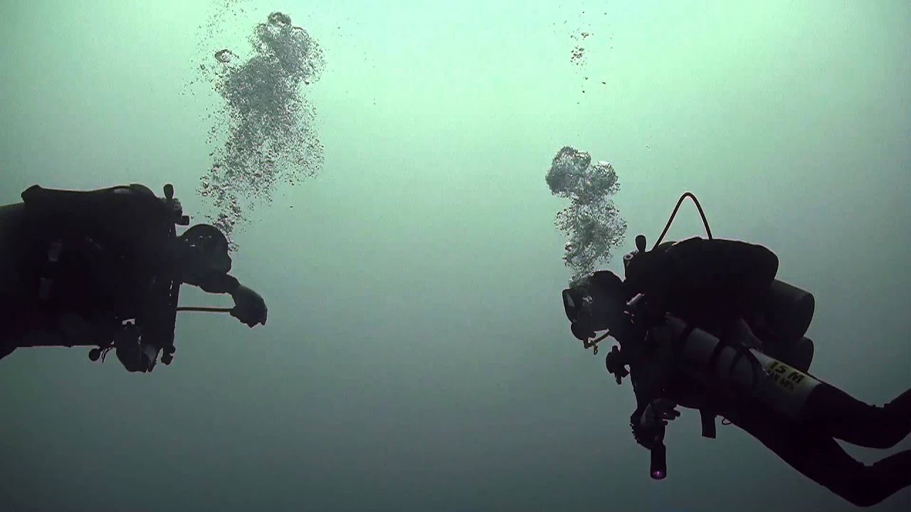 A 40 meter dive in the KanLum Lagoon YouTube