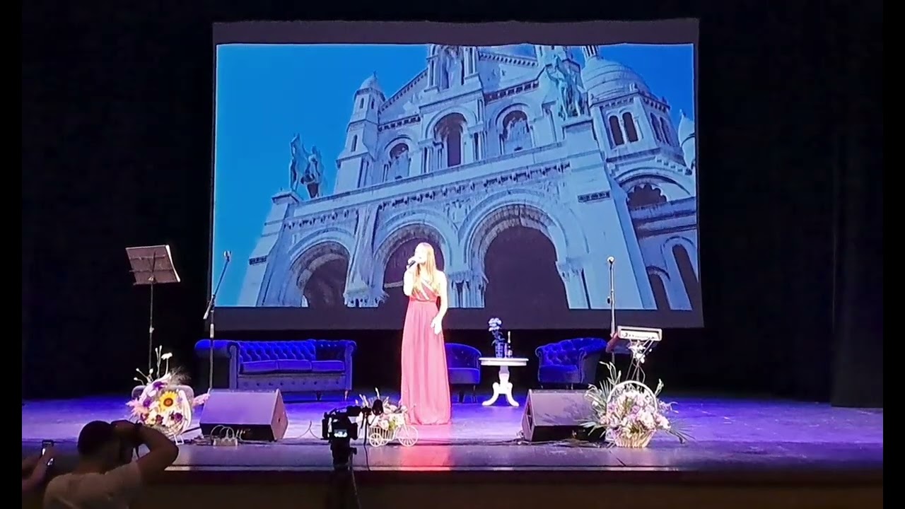 Voilà - Иванина Колева