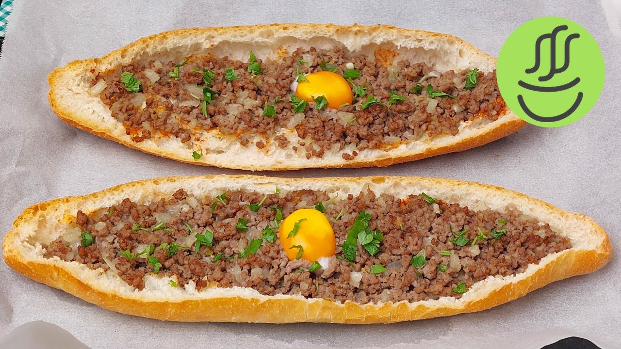 Bayat Ekmekten Pide Yapımı – Kıymalı Pide Tarifi – Hamur yoğurma derdi YOK!