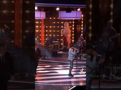 Chance The Rapper on @fallontonight singing Nelly’s ‘Hot in Herre’ but with a country twist