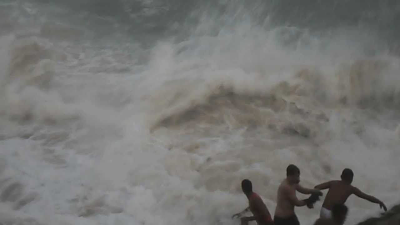 Salvamento na Pedra do Arpoador - RJ