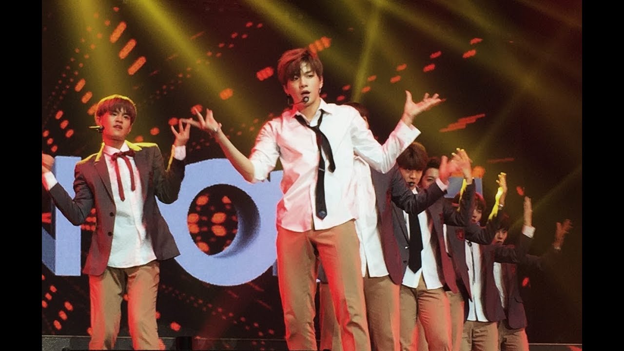 170922 워너원 싱가포르 팬미팅 활활 BURN IT UP (DANIEL FOCUS)