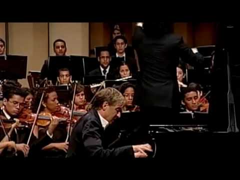 Grieg Piano Concerto in A minor, Op.16 - I.Allegro II parte Jean-Yves Thibaudet Gustavo Dudamel