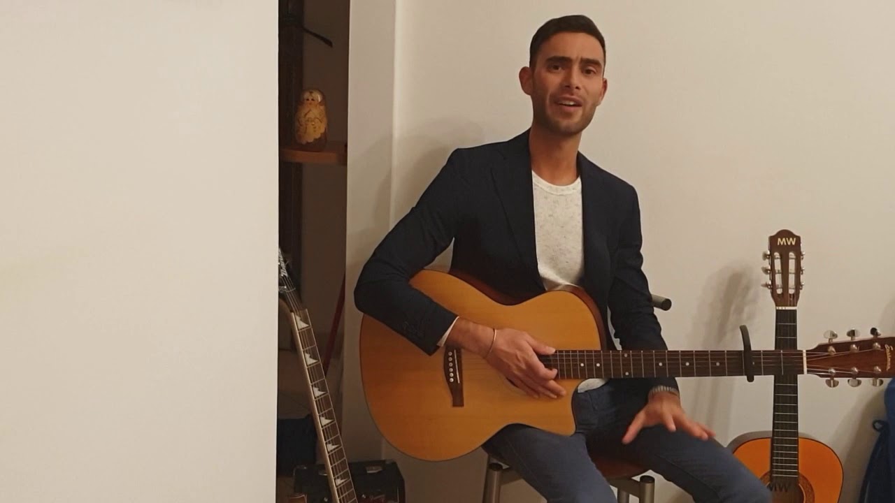 testo quel sorriso in volto