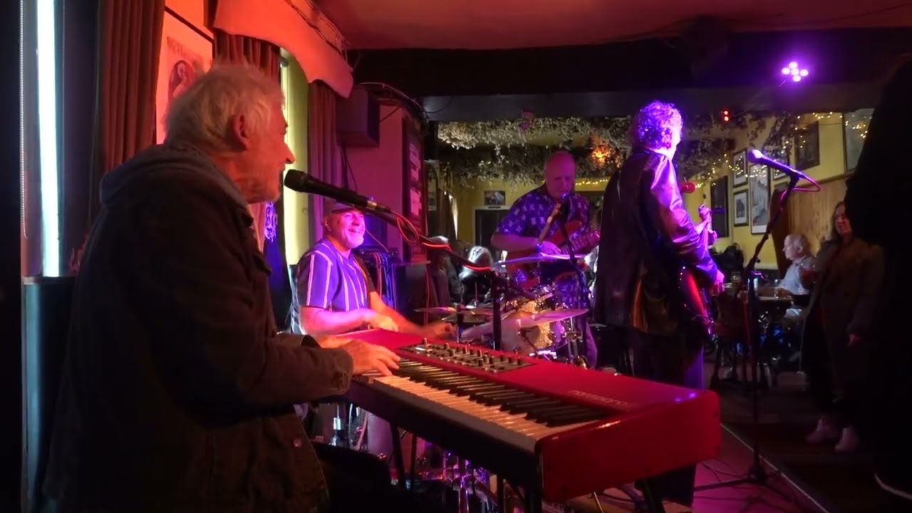 Watch Alamo Leal & Pete Gage All Stars - Help Me, Baby, I Can't Do It All By Myself (Live) on YouTube Watch Alamo Leal & Pete Gage All Stars - Help Me, Baby, I Can't Do It All By Myself (Live) on YouTube