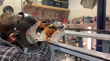 21 Window VW Bus - Samba Conversion - Episode 6 - Welding rear six windows and main rag top
