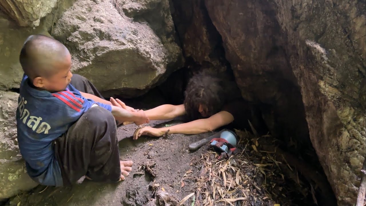 ชายปริศนา”ตกลงไปยังถ้ำ..ต้องช่วยกันหาวิธีดึงขึ้นมา จะรอดมั้ย???