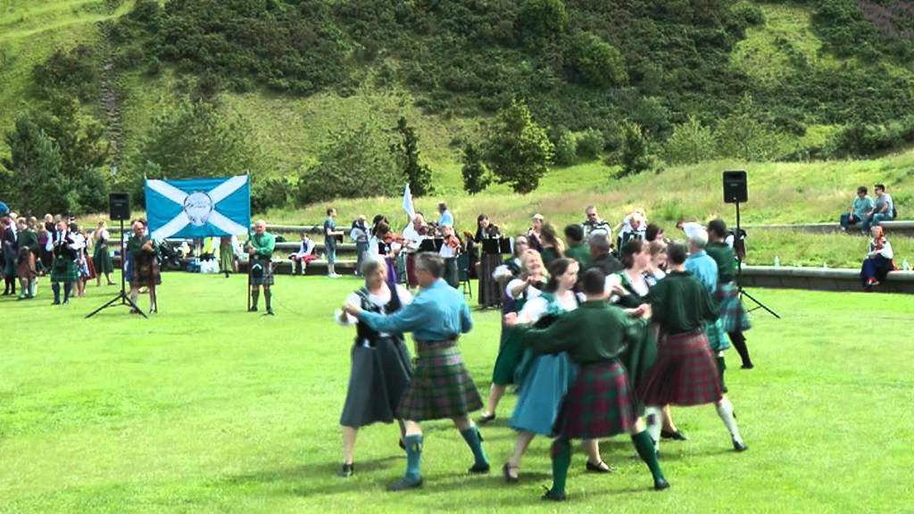 Scottish folk dance: McLeod's Fancy set