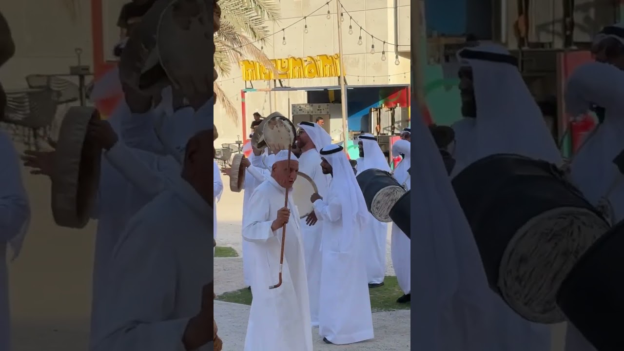 Emirati Traditions Unfolded: Dance, Dress & Warm Hospitality 