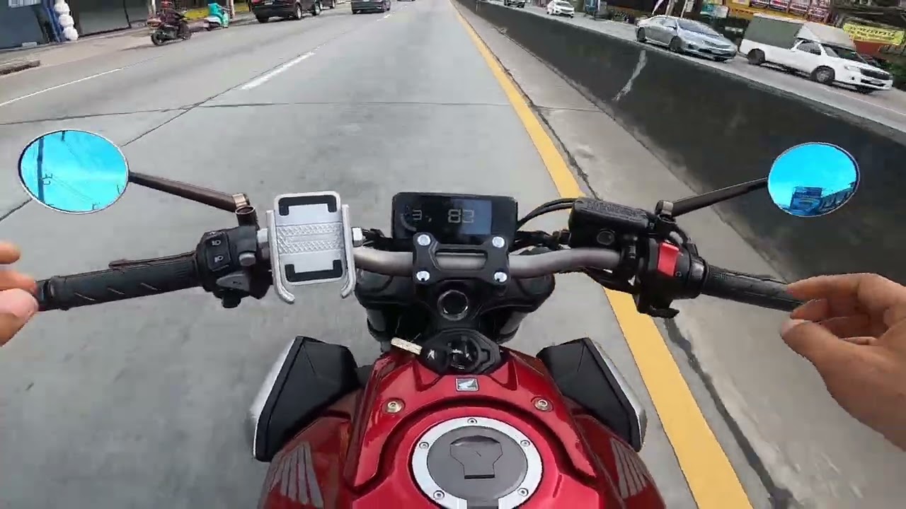 #bmws1000rr 2017 ဈေးနူန်း #cb650r မောင်းရတဲ့အနေထား