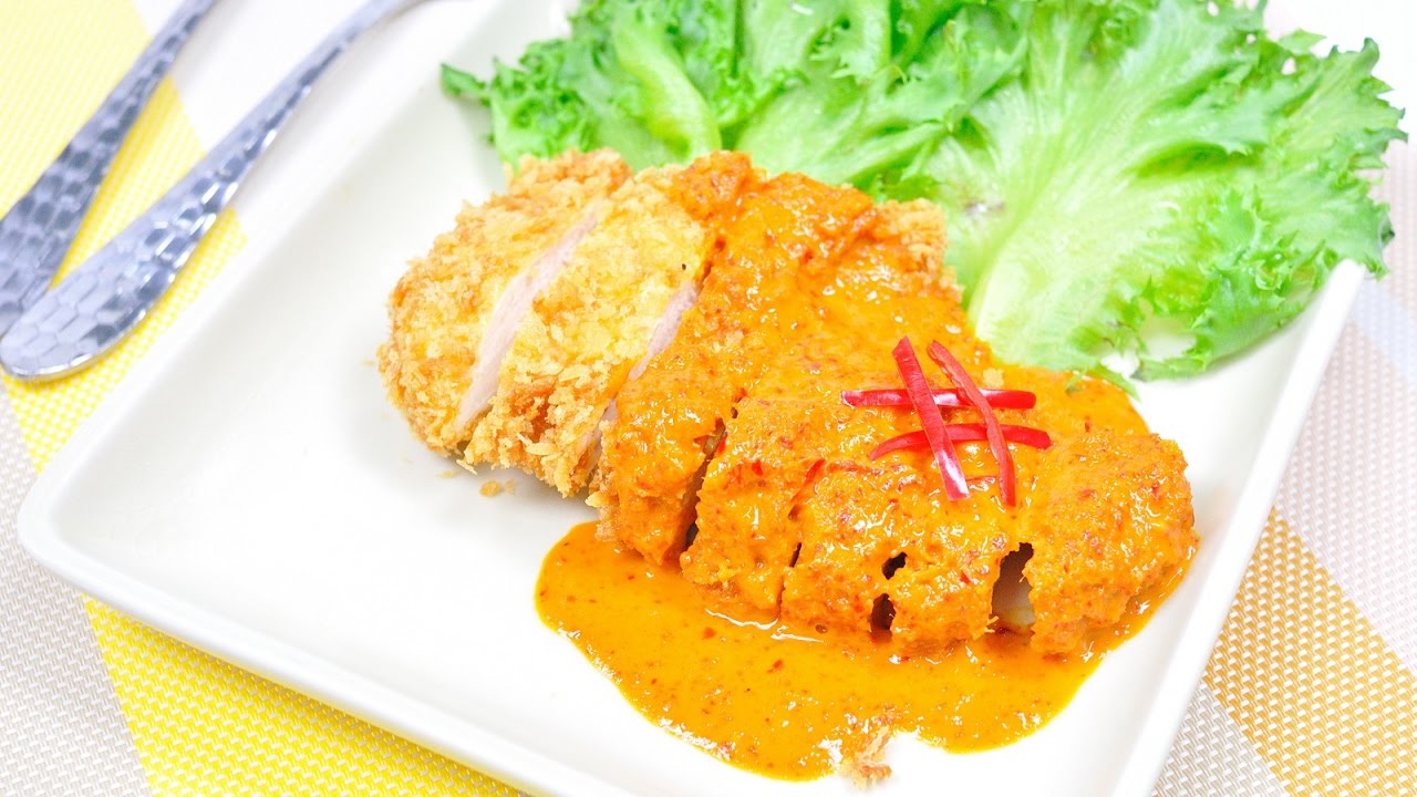 ไก่ทอดซอสพะแนง | Fried Chicken with Panang Sauce