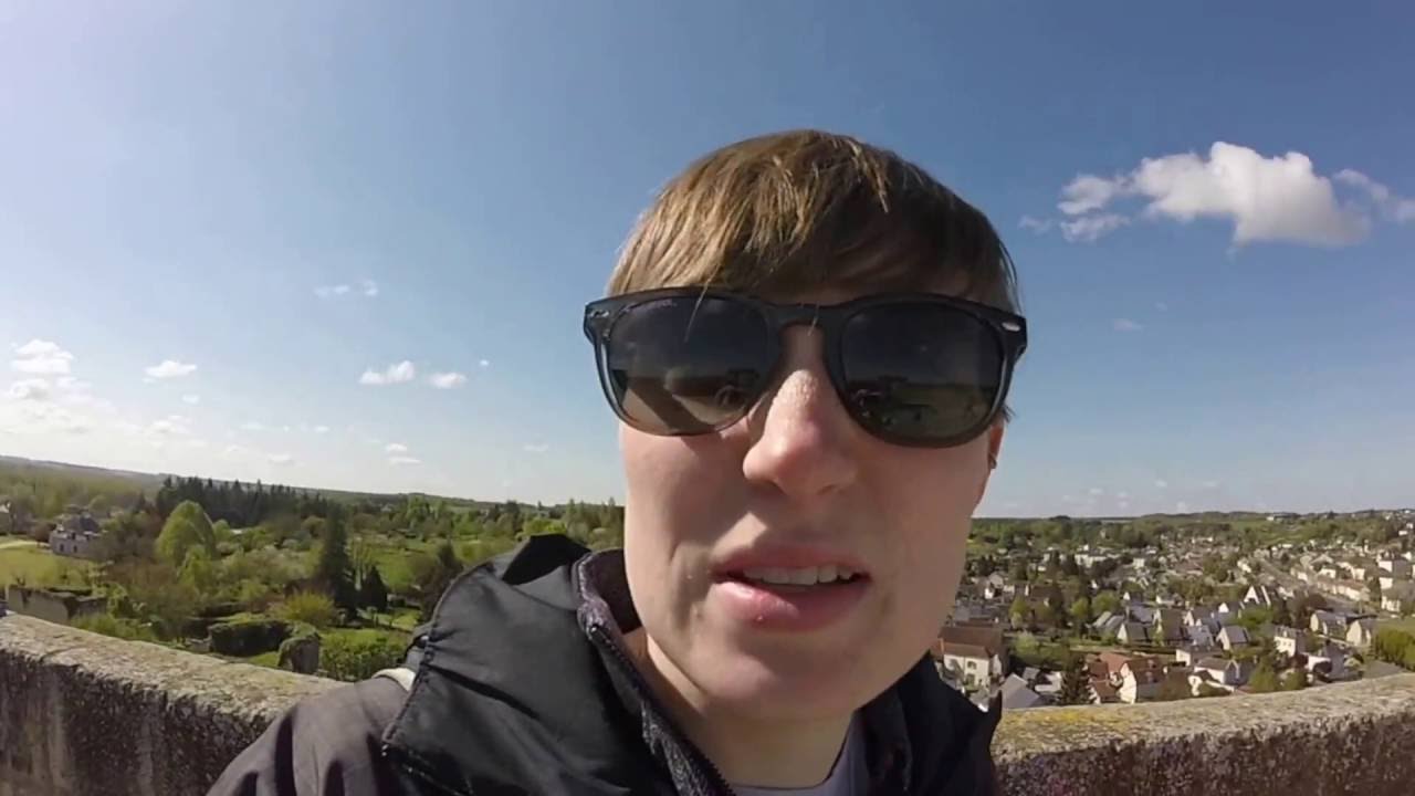 "Flo is a blind mouse"