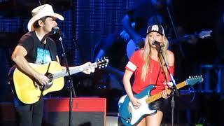 Brad Paisley & Lindsay Ell - "Whiskey Lullaby" at Weekend Warrior Tour chords