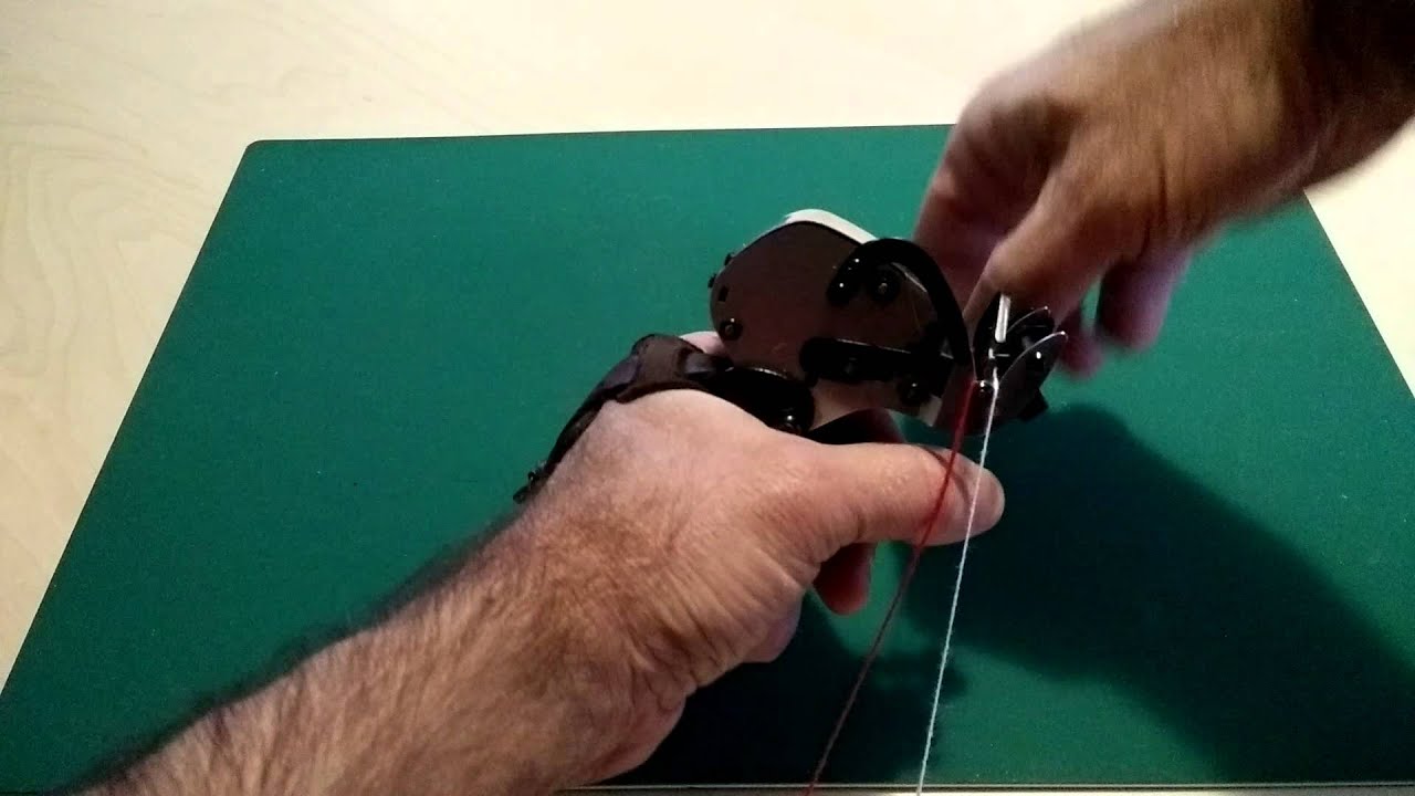 Boyce Weavers Knotter, ties yarn together YouTube