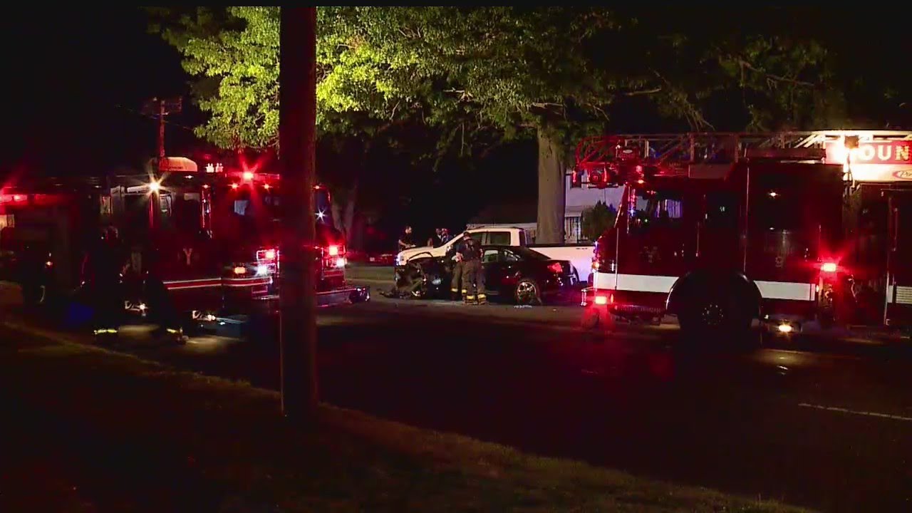 YPD responds to multiple car collisions early Sunday morning