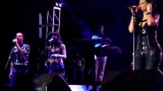 Nelly Furtado Legend + Baby girl Caracas Venezuela 18-03-10