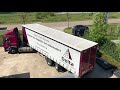 Keren vrachtwagen op eigen terrein