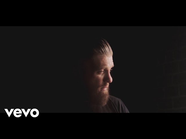 Brantley Gilbert - So Help Me God (Visualizer)