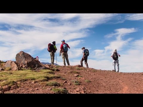 Video: Hoe de berg Toubkal in Marokko te beklimmen: de complete gids