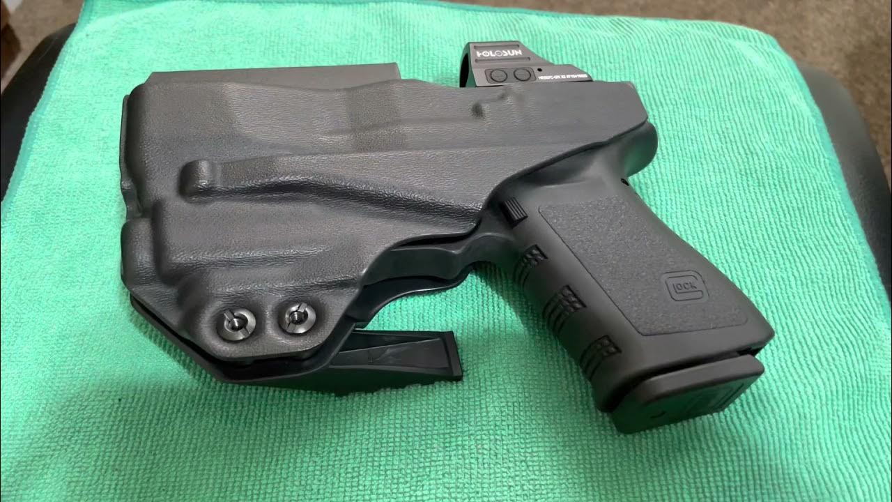 Werkz M6 Outlier Holster for Most Modern Pistols with Olight Most