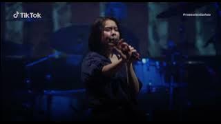 Mitski - A Pearl (Live at Primavera Sound - São Paulo)