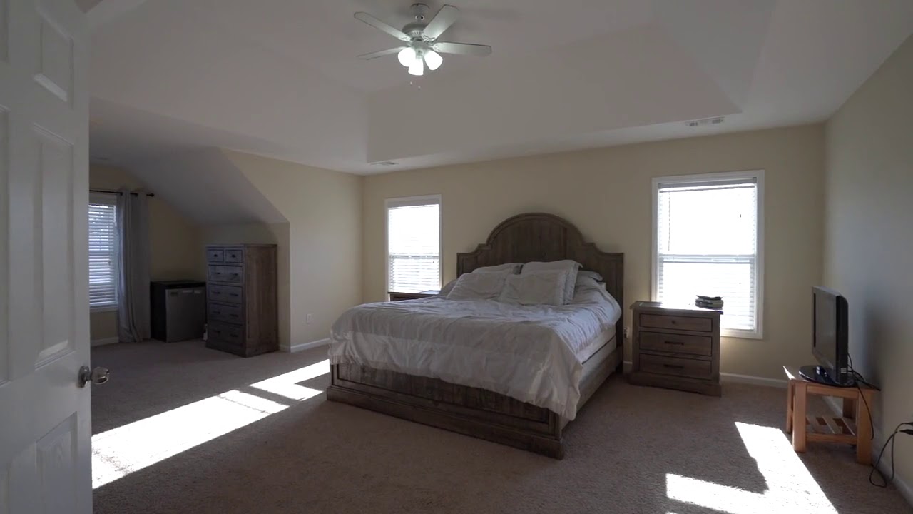 Homes for sale Simpsonville SC 270,000 5 bedroom 3 bath home in
