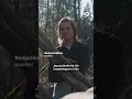 Han gör musik av träd och cykelställ