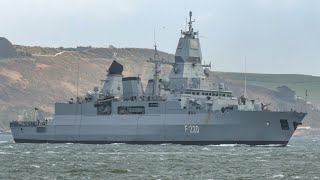 German warship makes tight turns in high winds ⚓