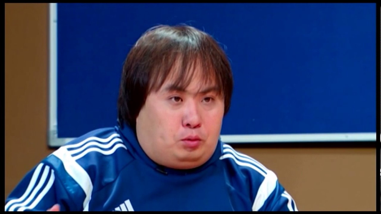 Дене шынықтыру мұғалімі математика сабағын жүргізуде - Тематик Show