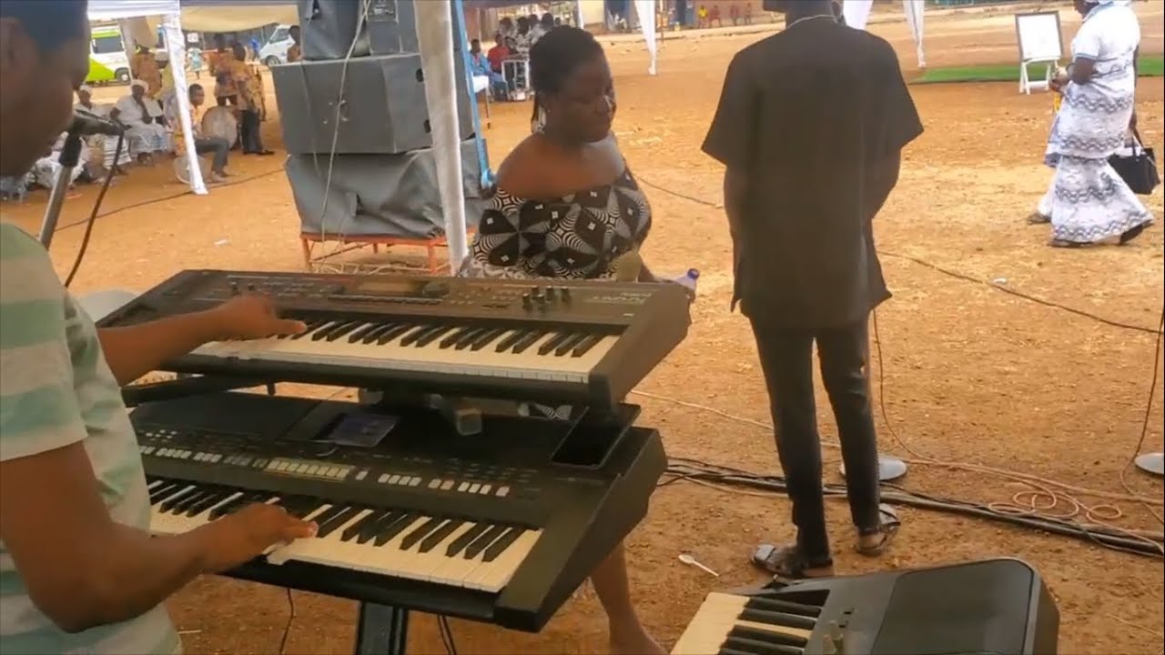 nea-aba-biaa-by-mama-esther-live-band-busic-youtube