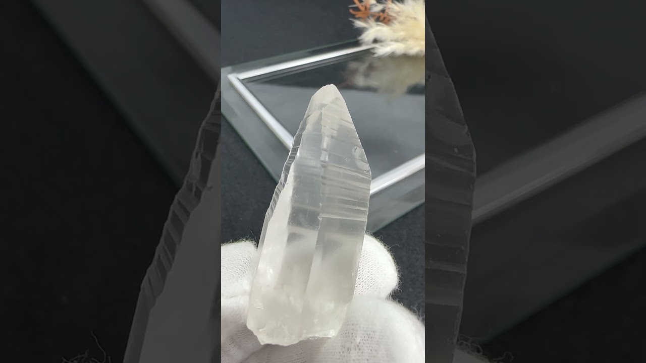 ライトニングクリスタル 雷水晶 原石 レムリアン水晶