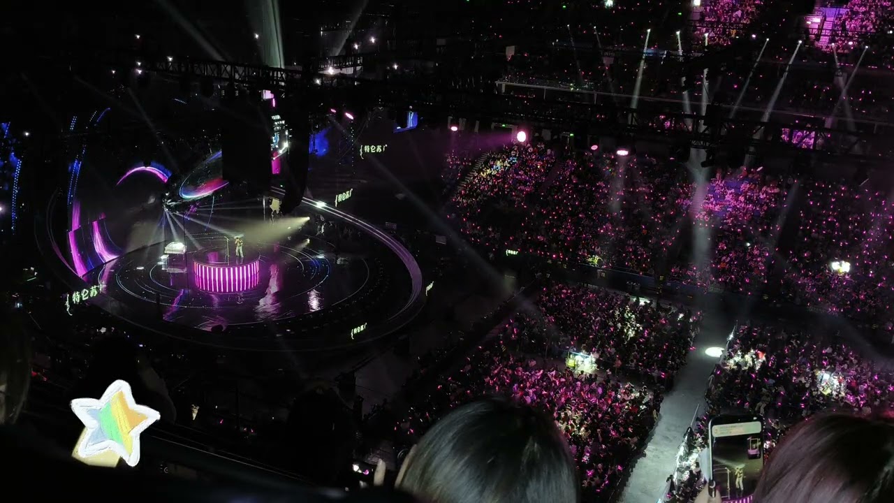 Henry刘宪华东方卫视跨年晚会enjoy the show全景