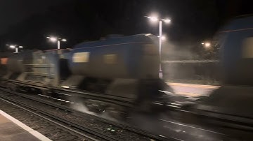 Rhtt passing bromley south with a 6 tone horn 