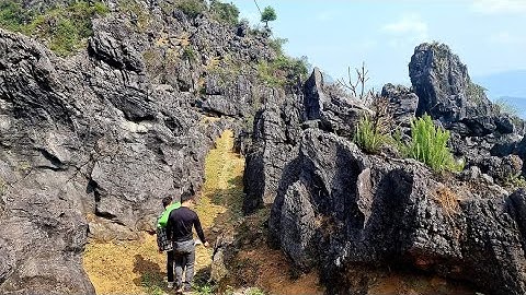 Hoang mạc đá chợ tình Khâu Vai 2022 ỏ Mèo Vạc. Nguyễn Tất Thắng
