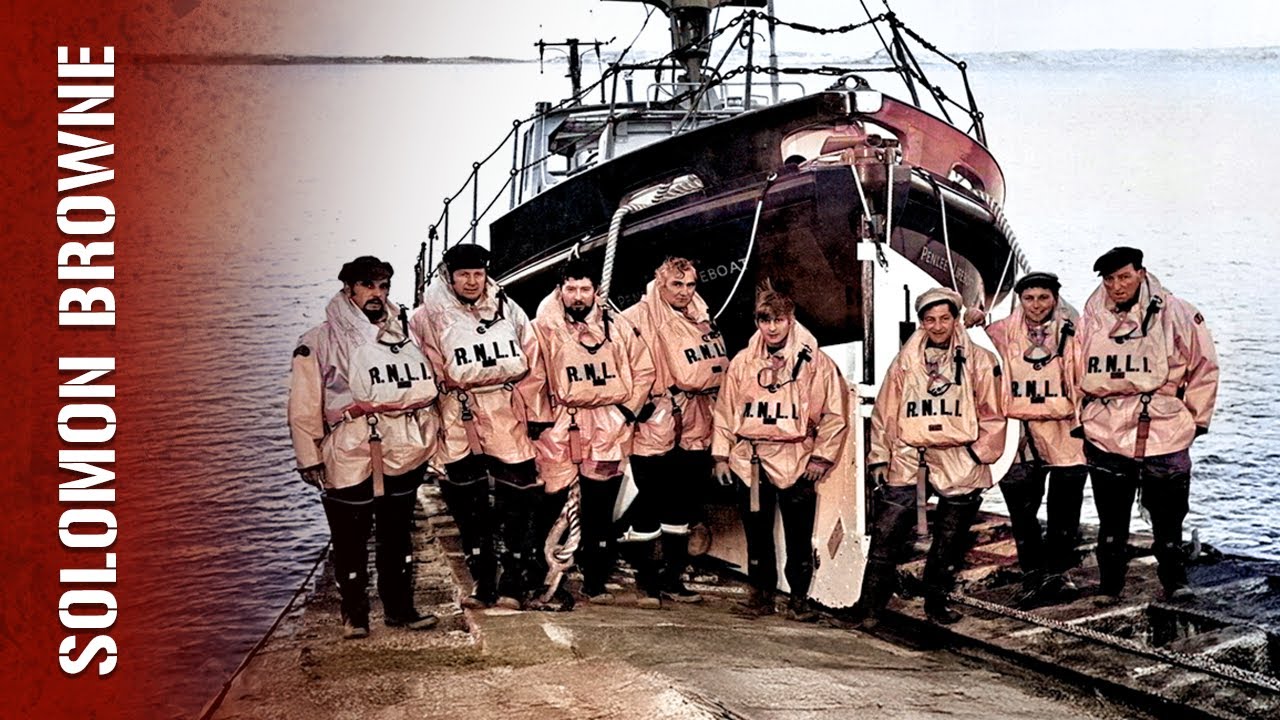 This Lifeboat Rescue turned into Chaos!!